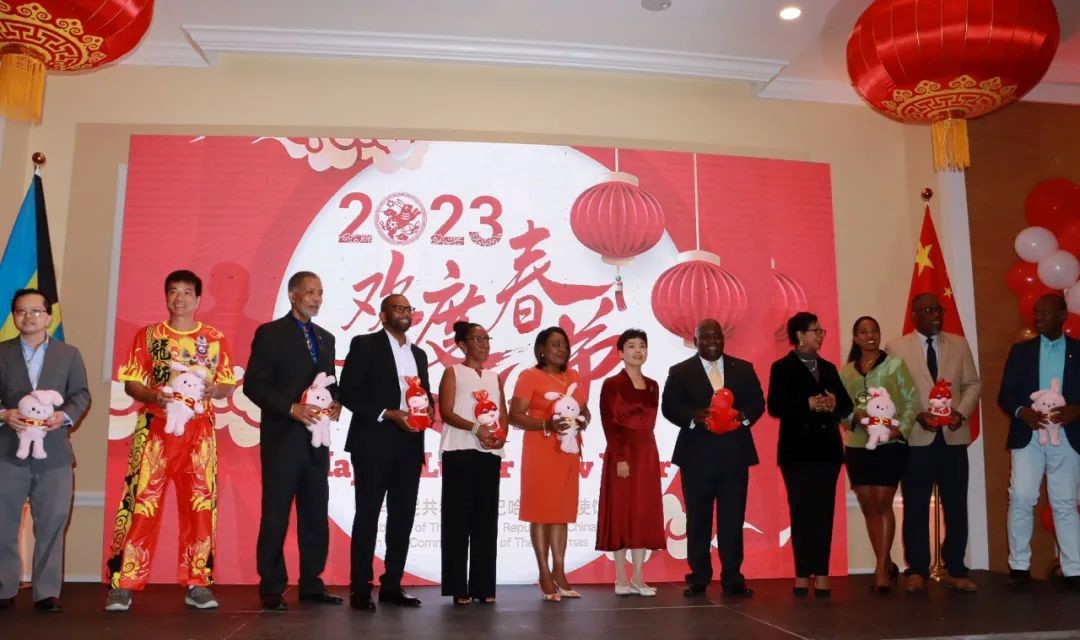 巴总理戴维斯夫妇-4.jpg