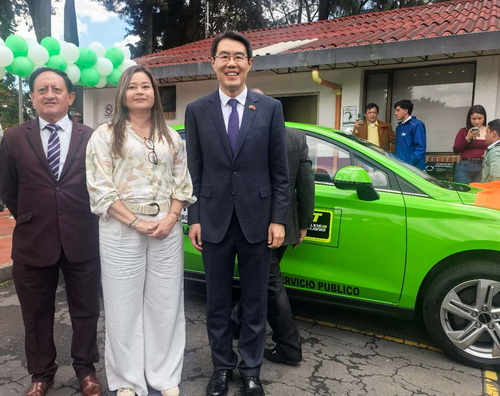 电动出租车-2.png
