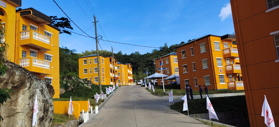 住房二期项目移交仪式-6.png